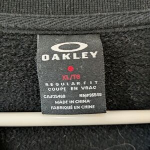 Black Oakley sweatshirt